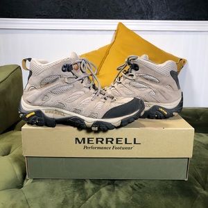 Merrell Moab Ventilator Mid Hiking Boots